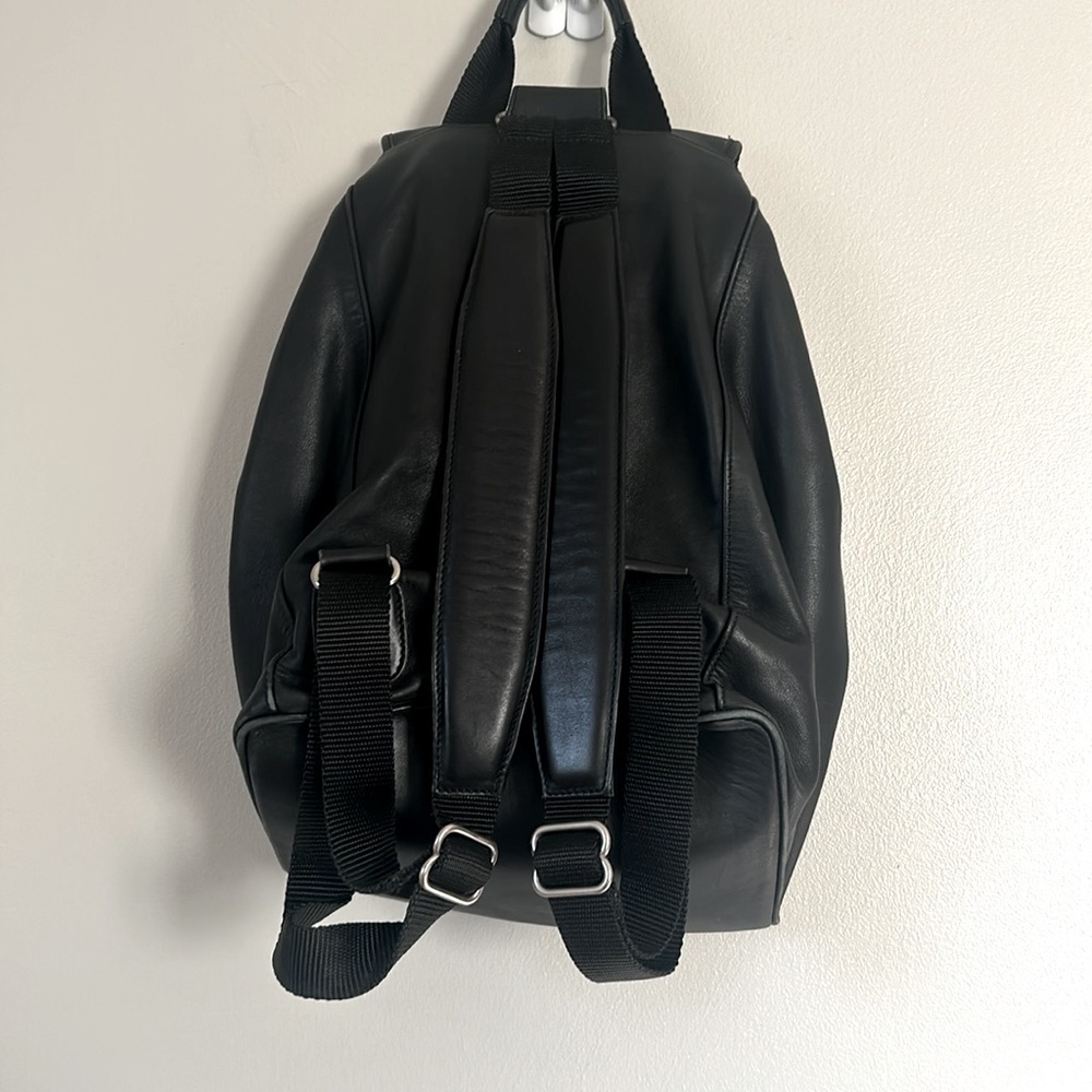 Vintage Coach 0529 Classic Black Leather Backpack - Picture 3 of 16